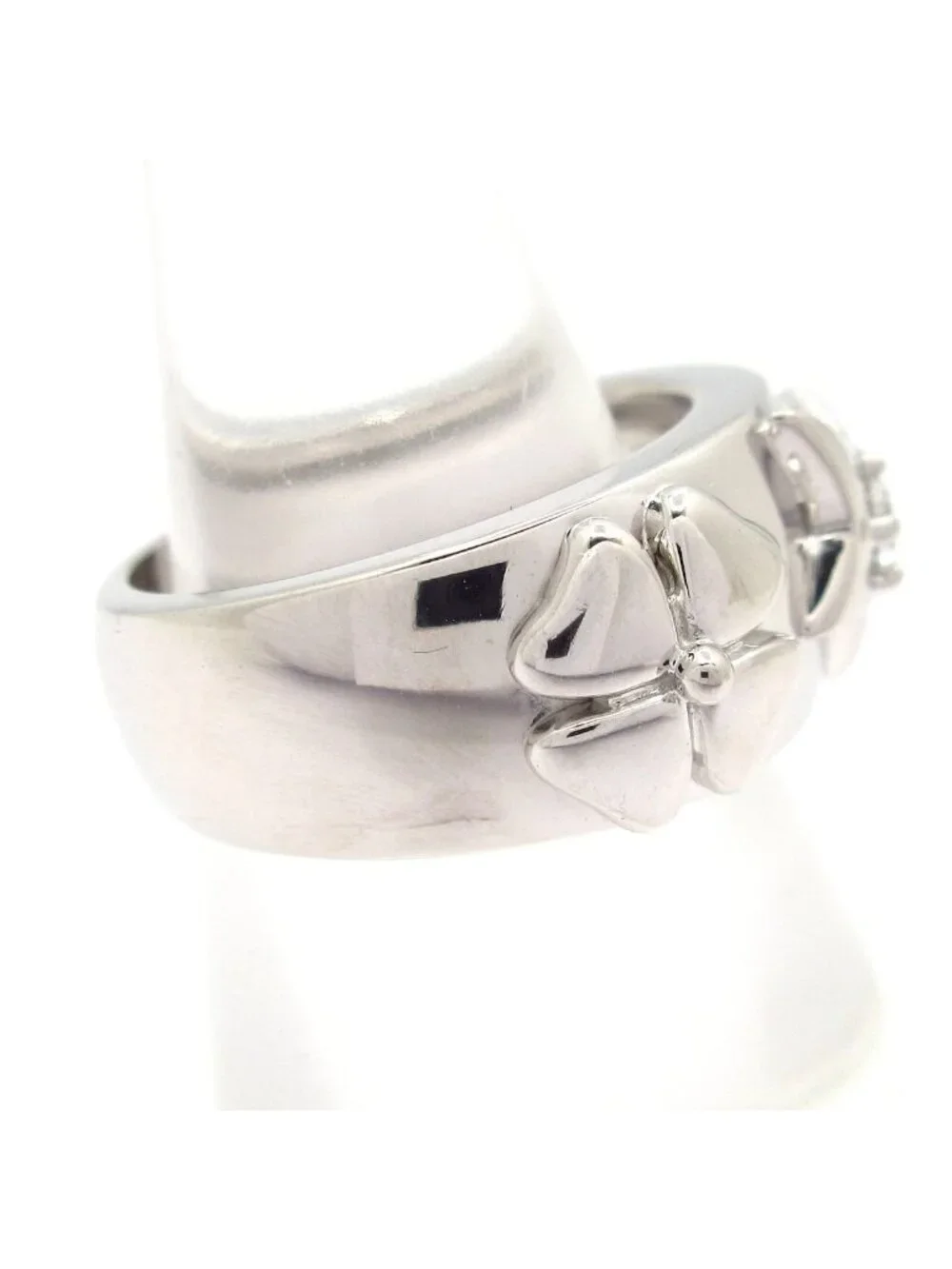 Chanel Ring Three Symbol 18k White Gold Diamond Carat